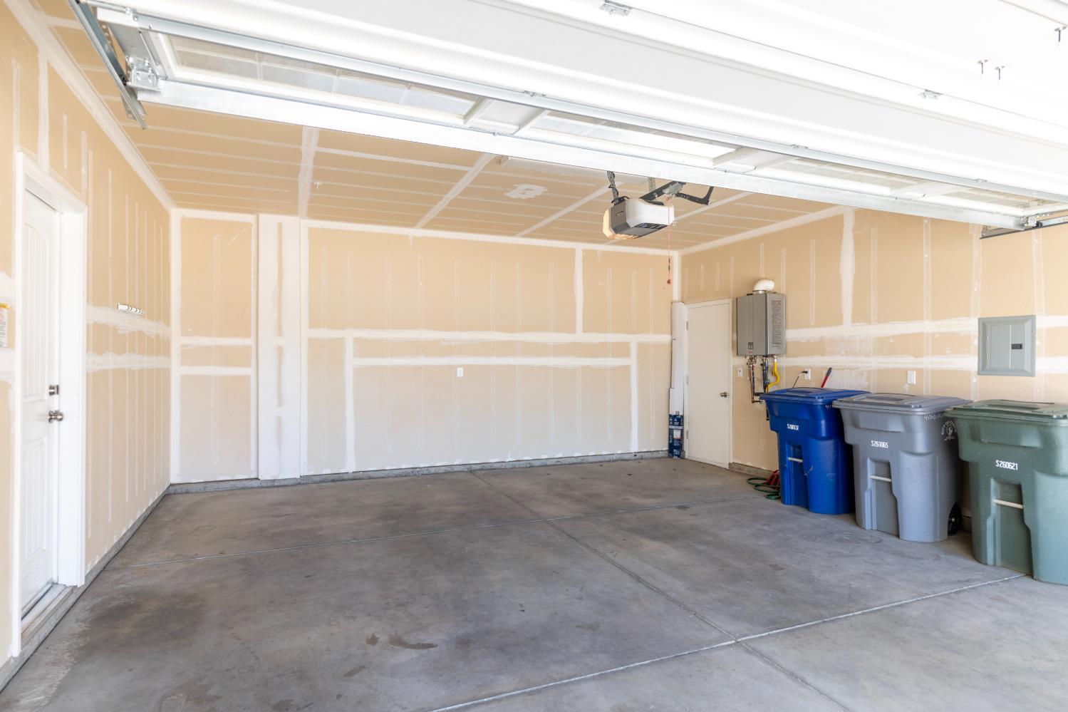 4158 Duncan Ave, Clovis, CA 93619