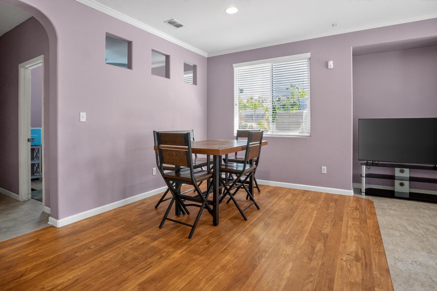 978 San Carlos Ave, Madera, CA 93637