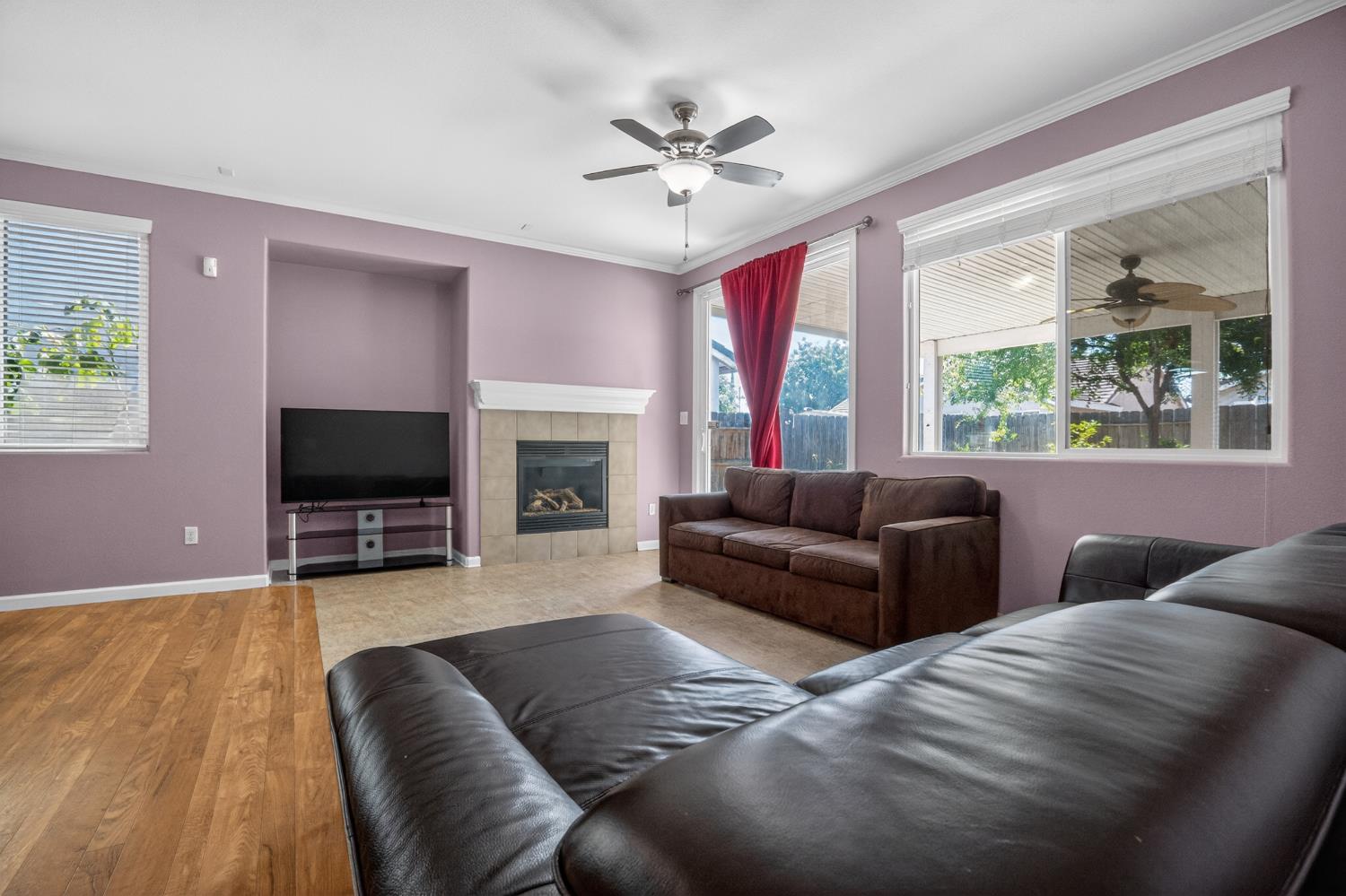 978 San Carlos Ave, Madera, CA 93637