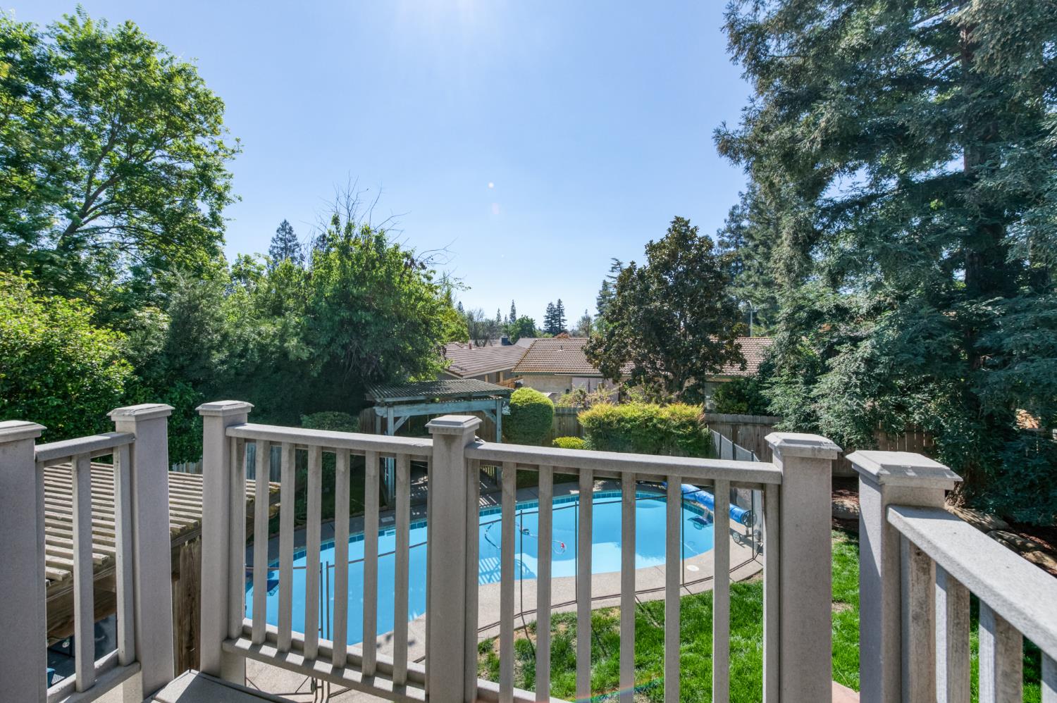 4075 W Los Altos Ave, Fresno, CA 93722