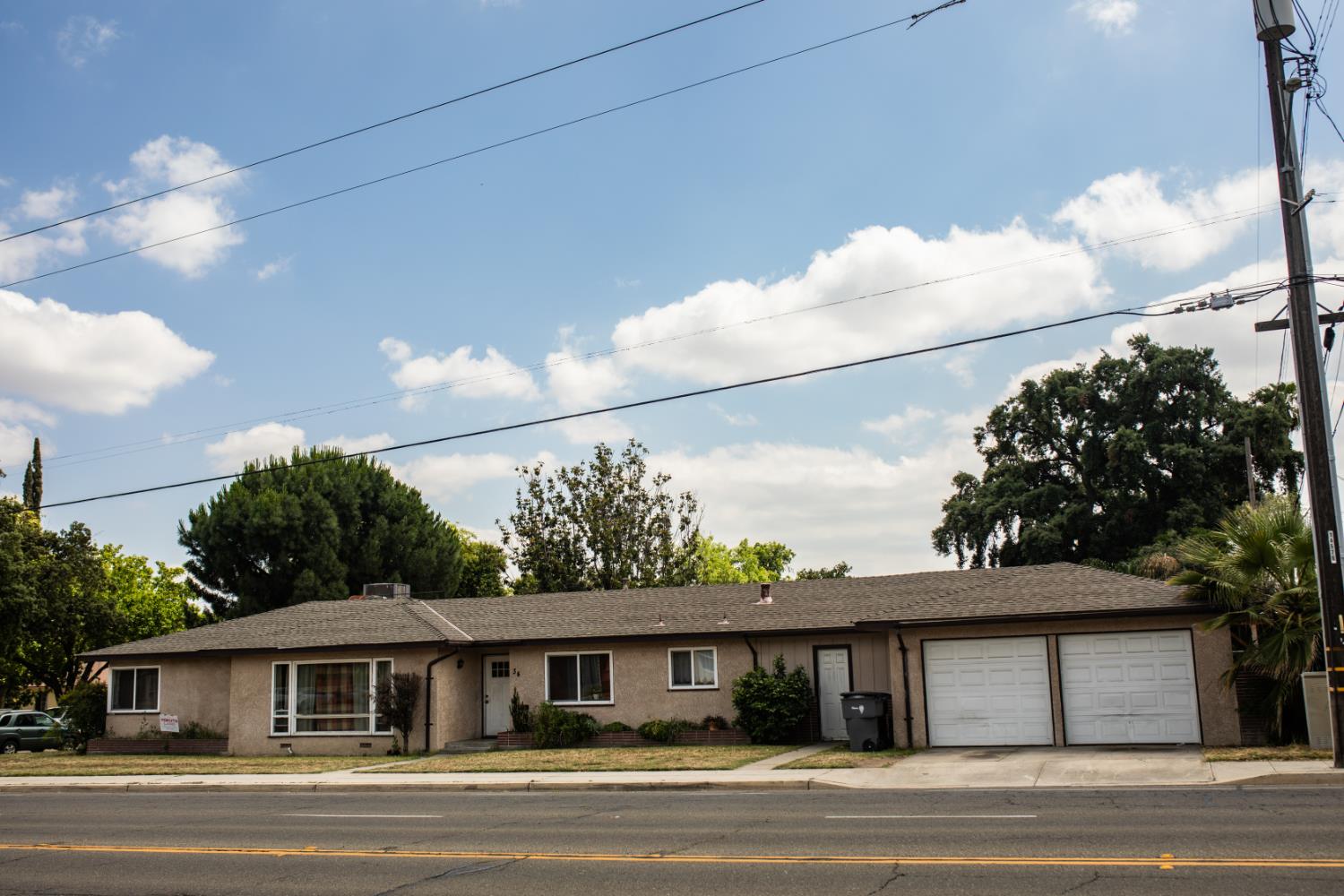 34 E McKinley Ave, Fresno, CA 93728