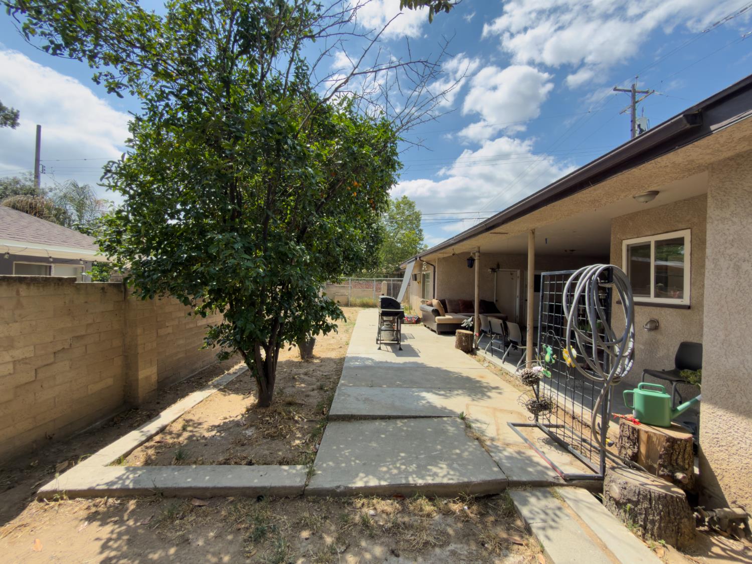 34 E McKinley Ave, Fresno, CA 93728