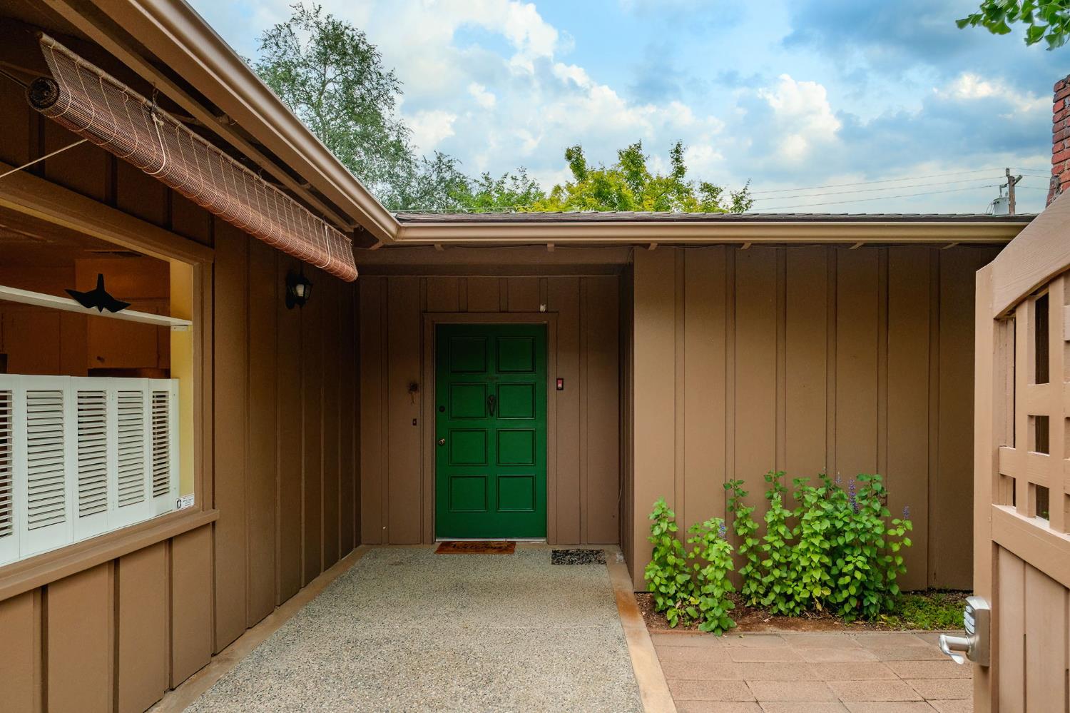 1288 W San Jose Ave, Fresno, CA 93711
