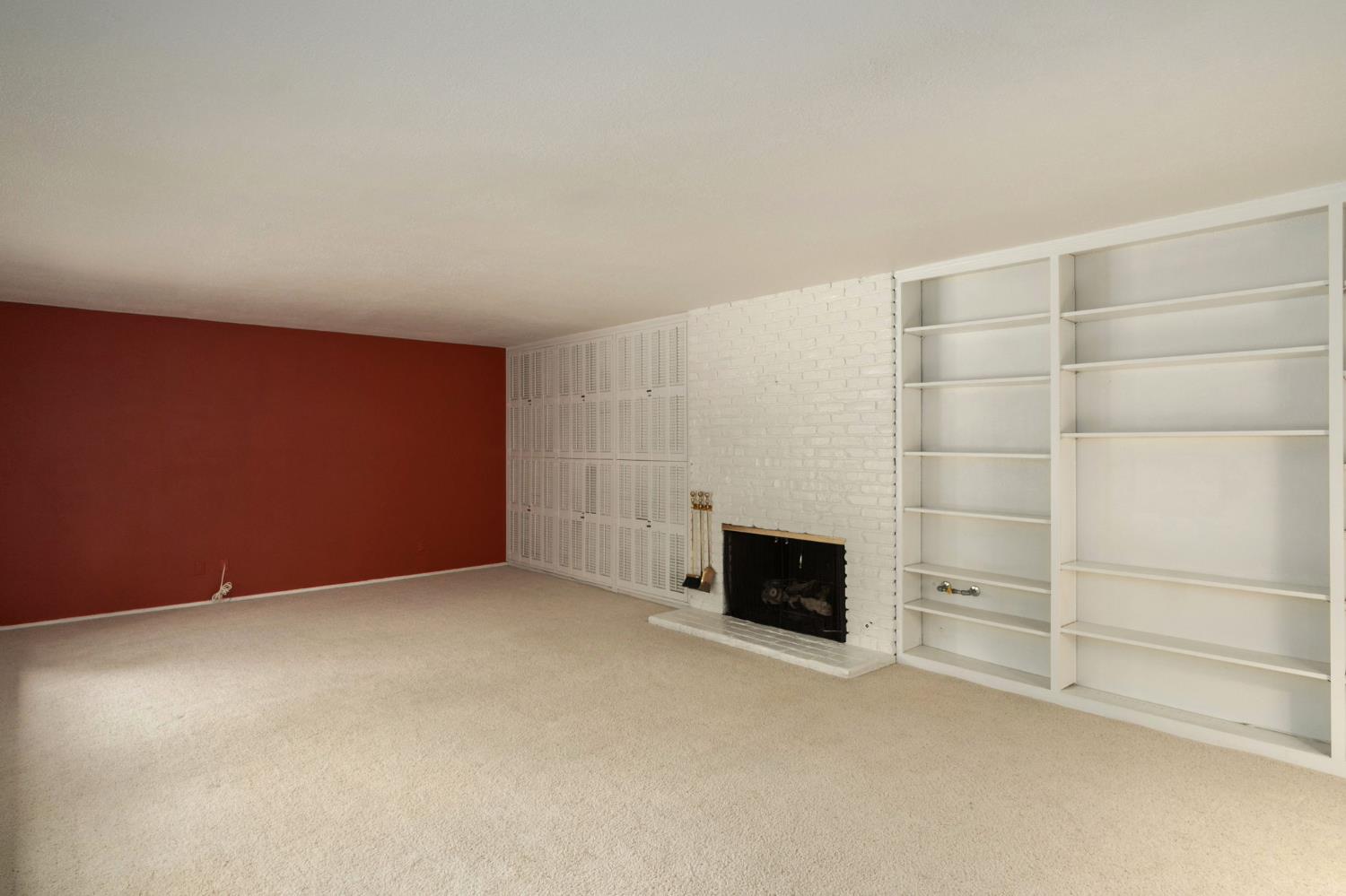 1288 W San Jose Ave, Fresno, CA 93711