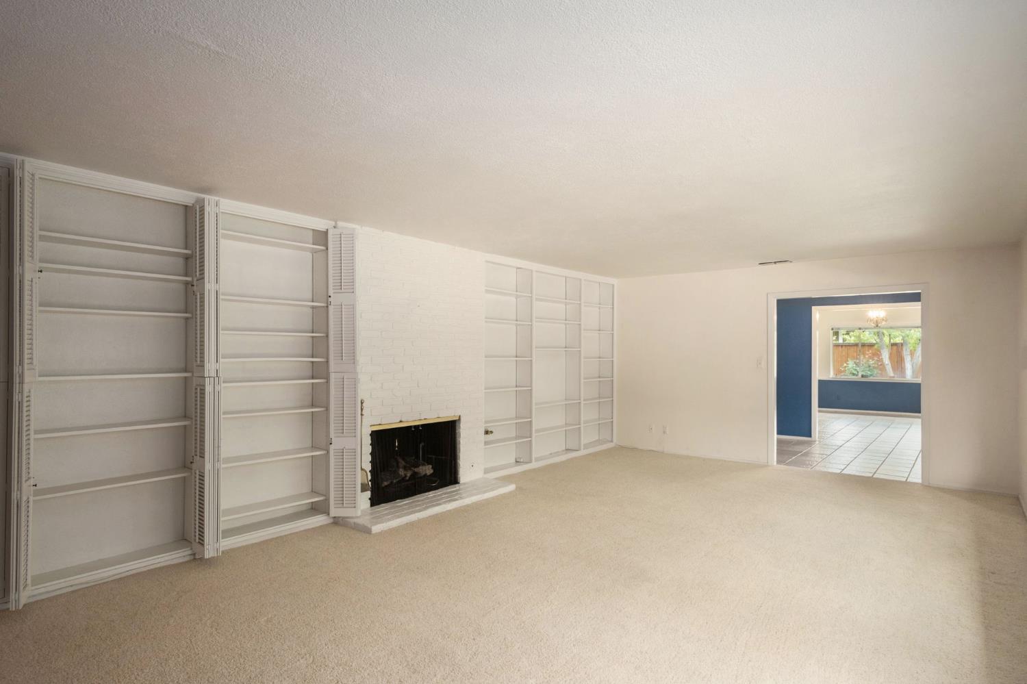 1288 W San Jose Ave, Fresno, CA 93711