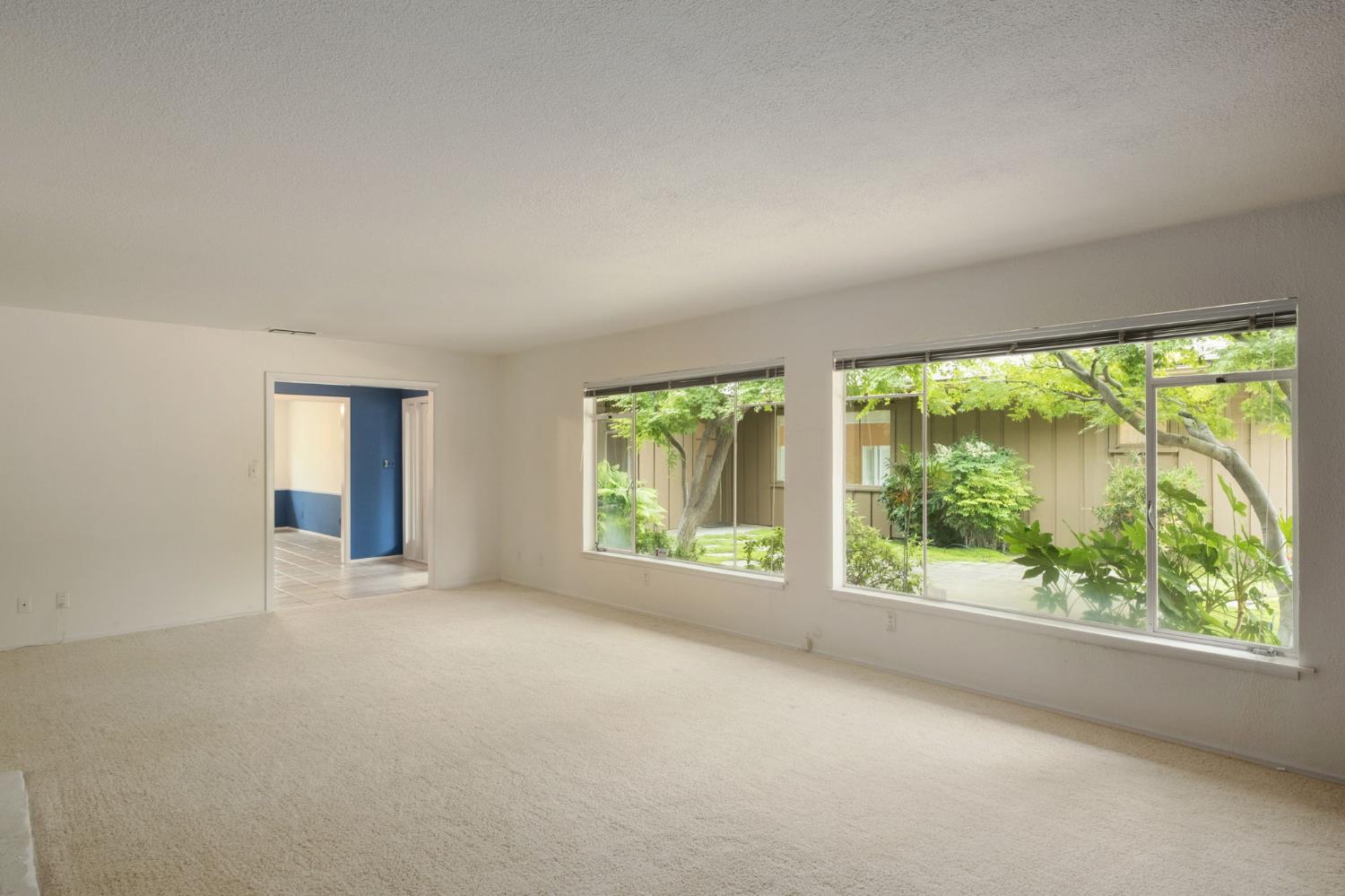 1288 W San Jose Ave, Fresno, CA 93711
