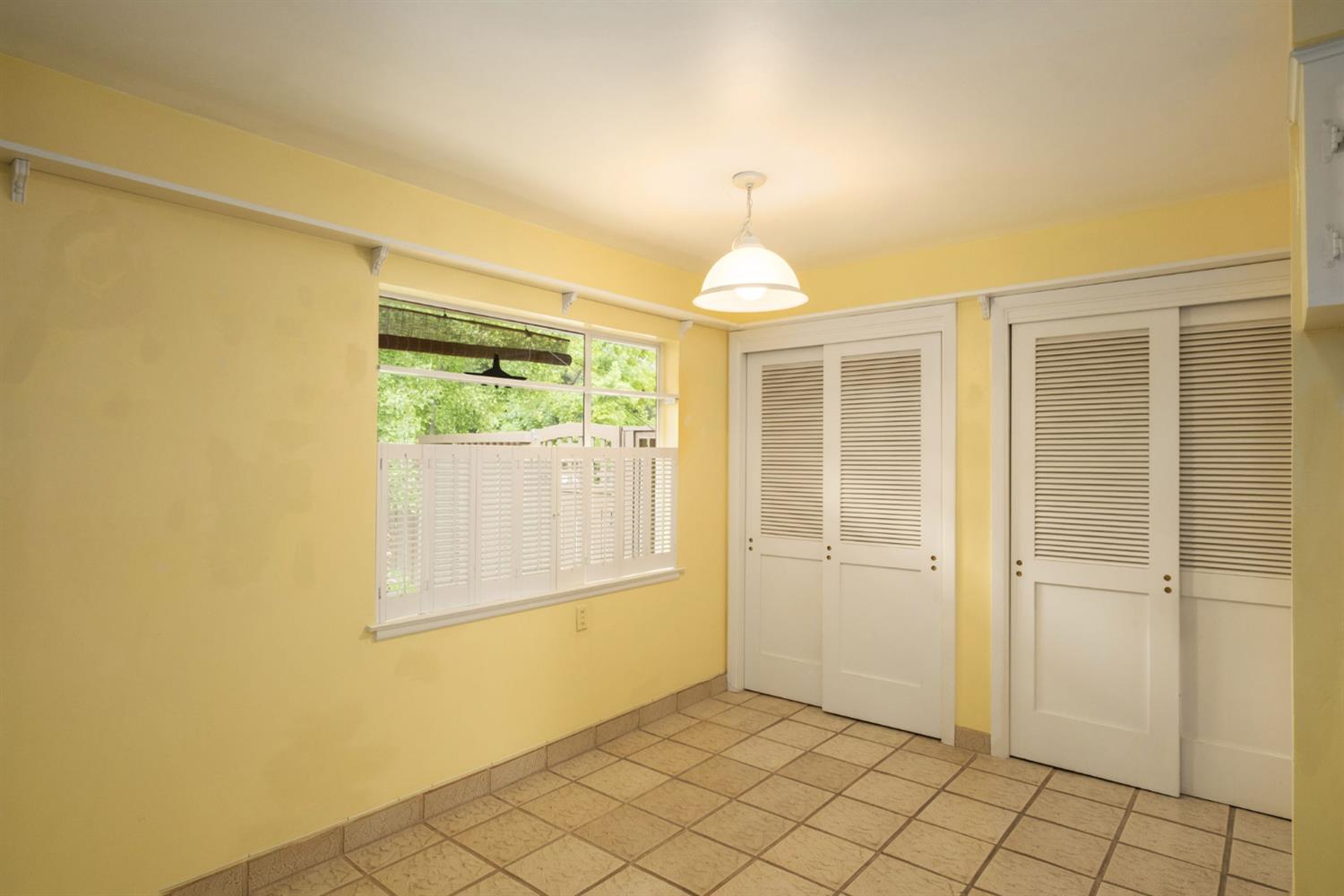 1288 W San Jose Ave, Fresno, CA 93711