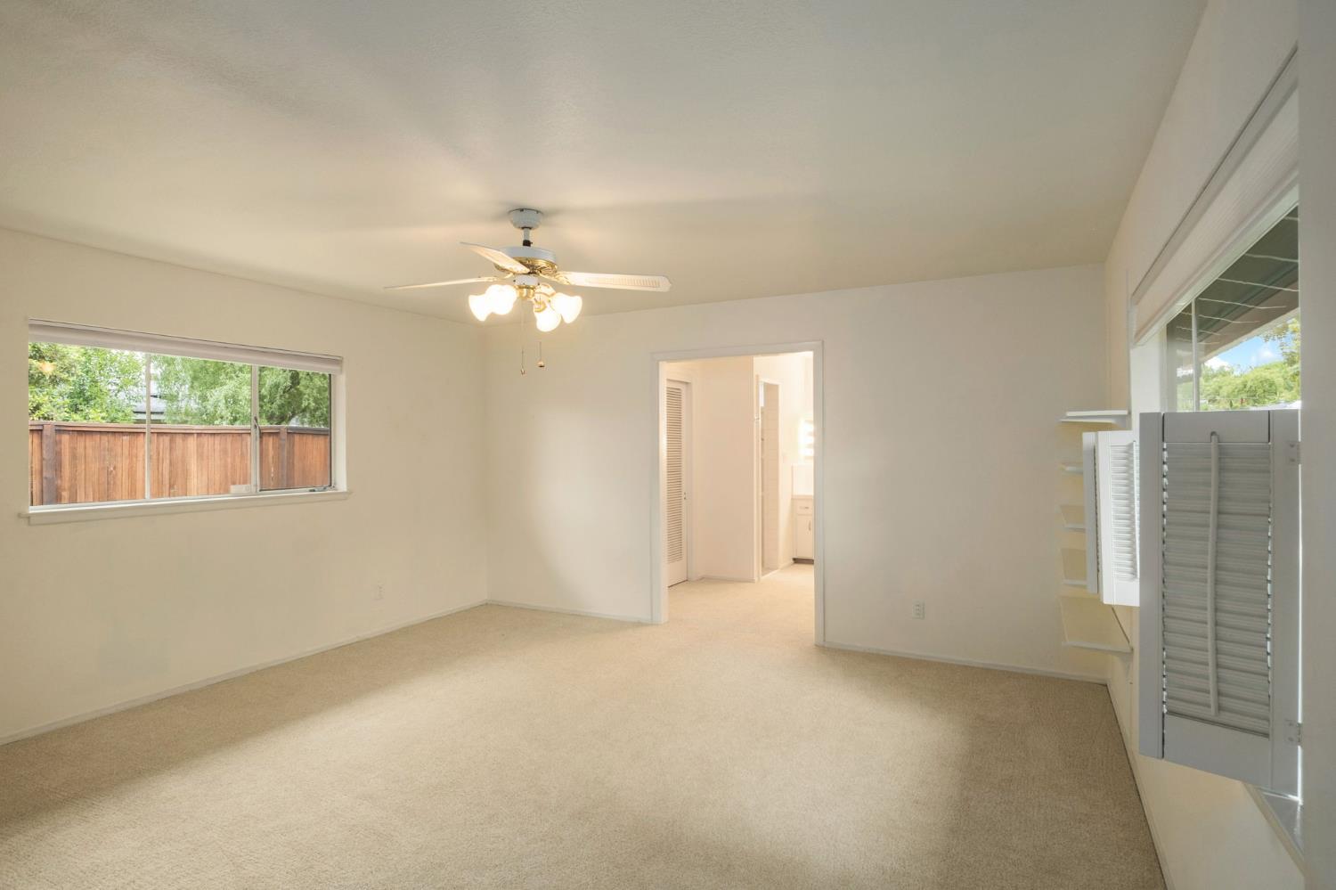 1288 W San Jose Ave, Fresno, CA 93711