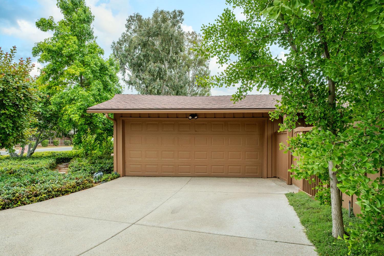 1288 W San Jose Ave, Fresno, CA 93711
