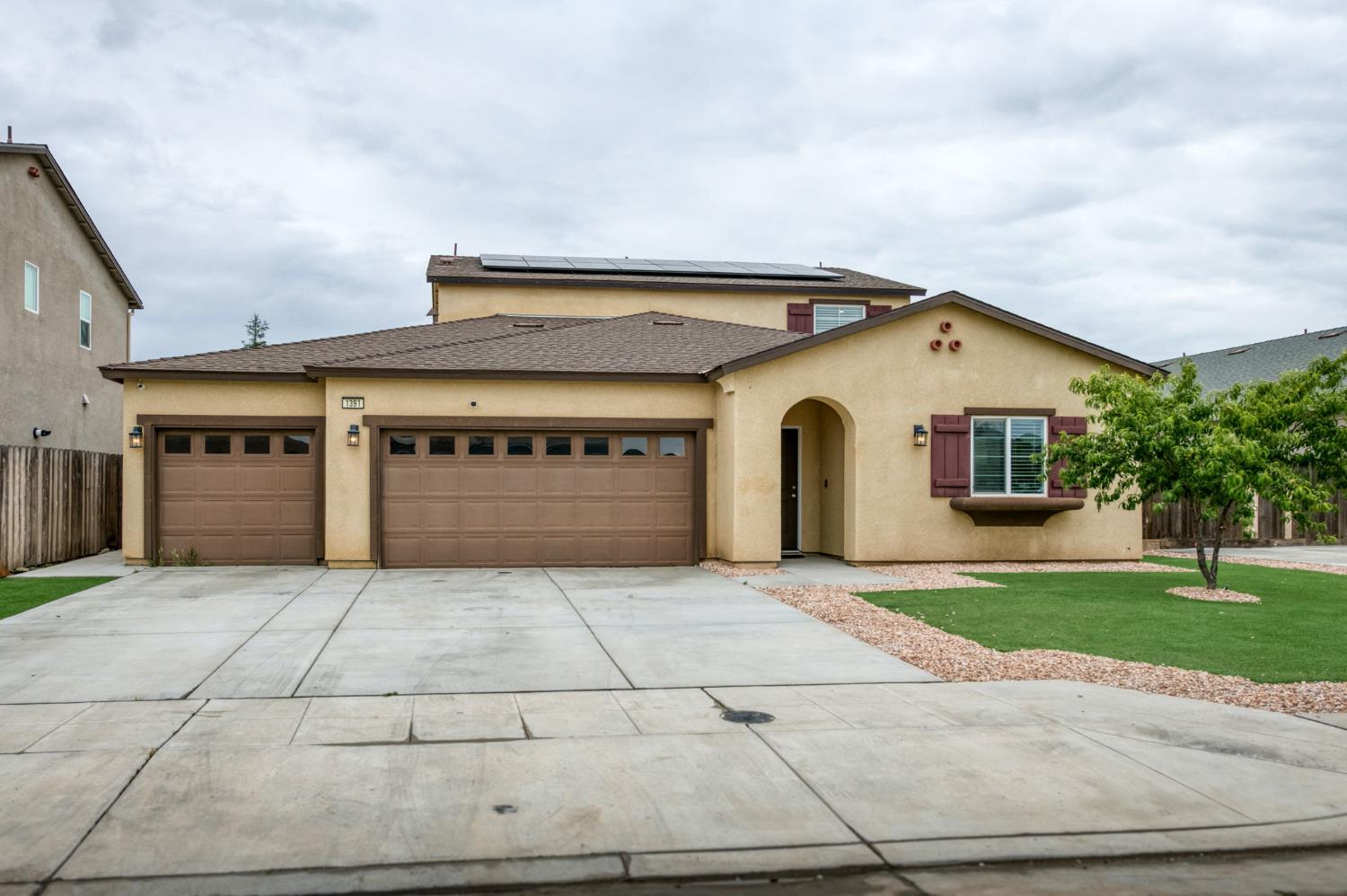 1391 Shoreside Dr, Madera, CA 93637