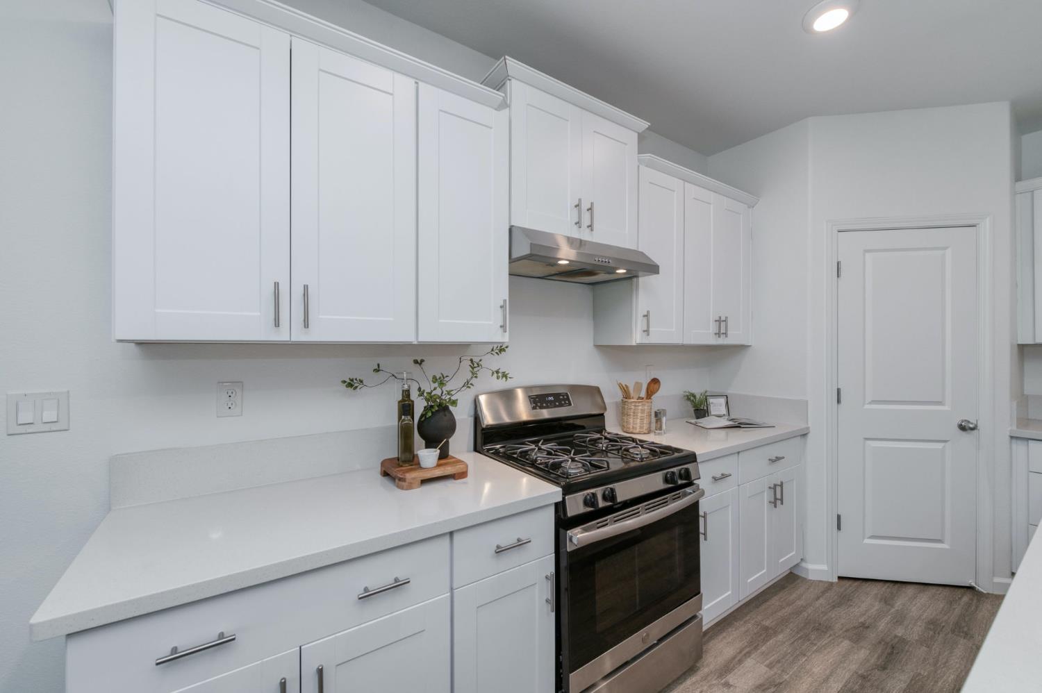 1391 Shoreside Dr, Madera, CA 93637