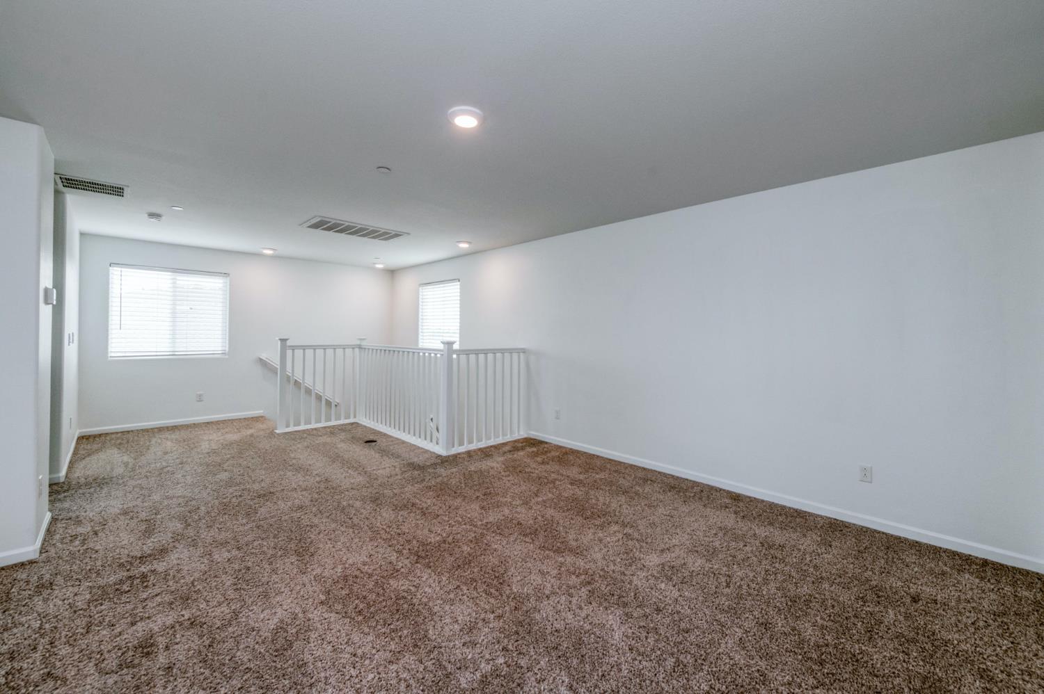 1391 Shoreside Dr, Madera, CA 93637