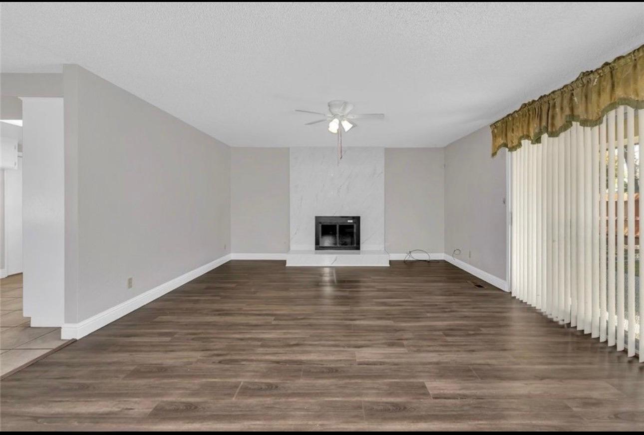 2265 E Herndon Ave, Fresno, CA 93720