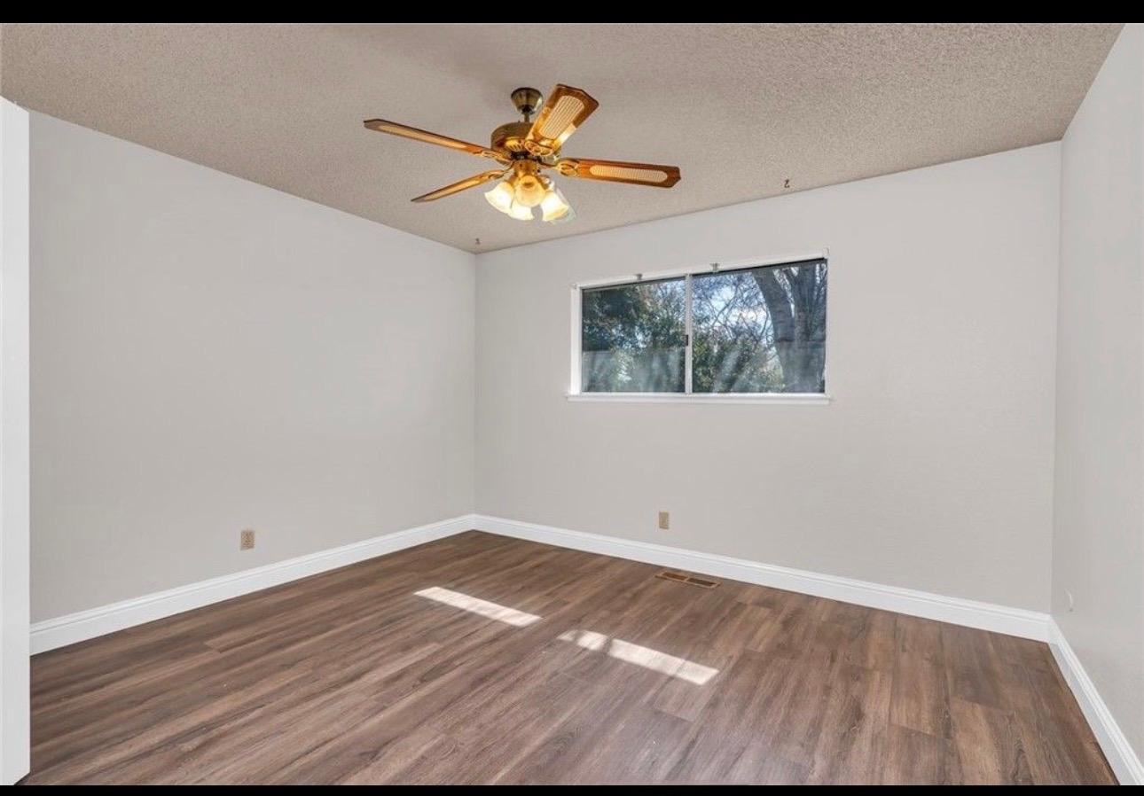 2265 E Herndon Ave, Fresno, CA 93720