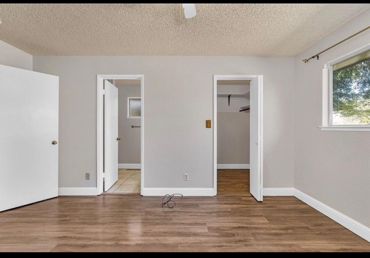 2265 E Herndon Ave, Fresno, CA 93720