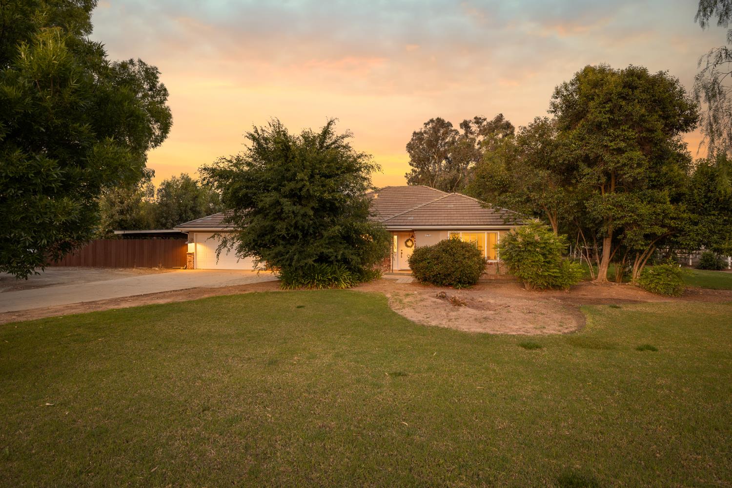 6160 N Sheridan Rd, Clovis, CA 93619