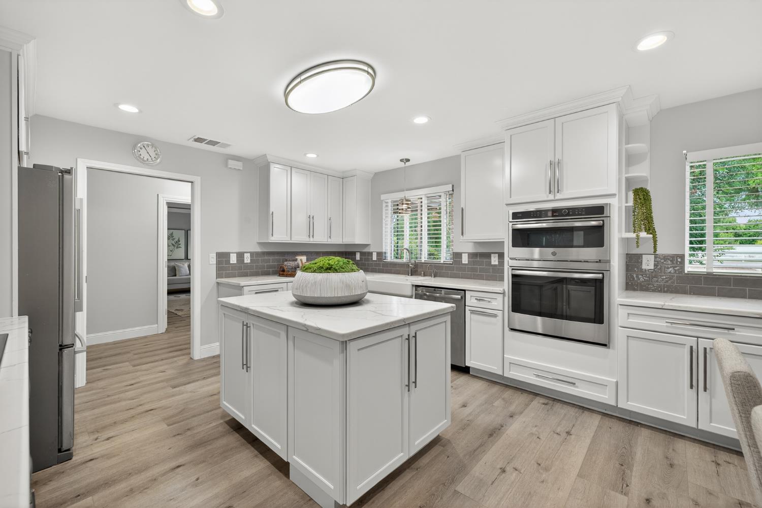 6160 N Sheridan Rd, Clovis, CA 93619
