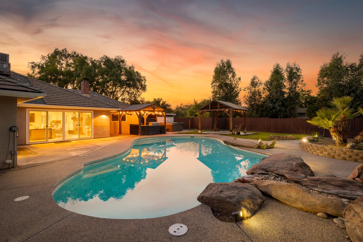 6160 N Sheridan Rd, Clovis, CA 93619