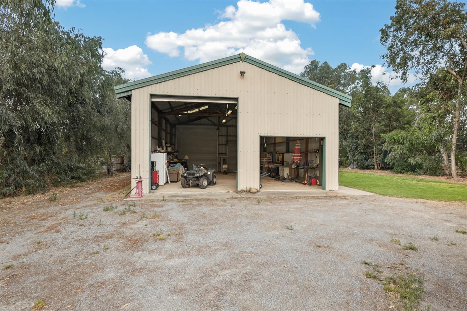 6160 N Sheridan Rd, Clovis, CA 93619