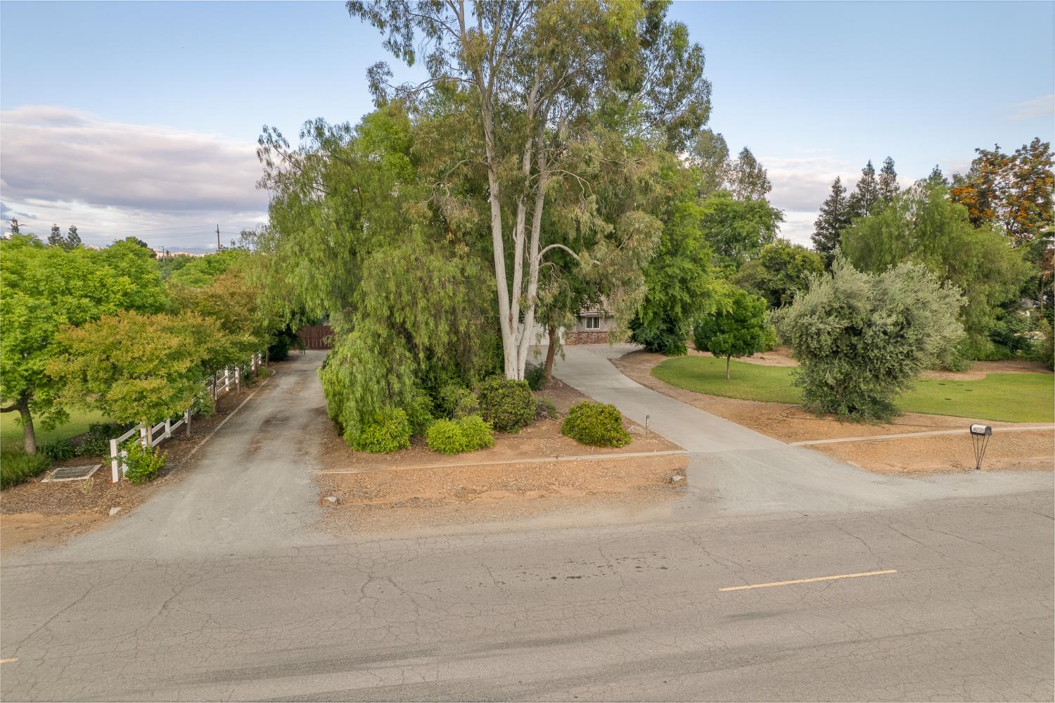 6160 N Sheridan Rd, Clovis, CA 93619