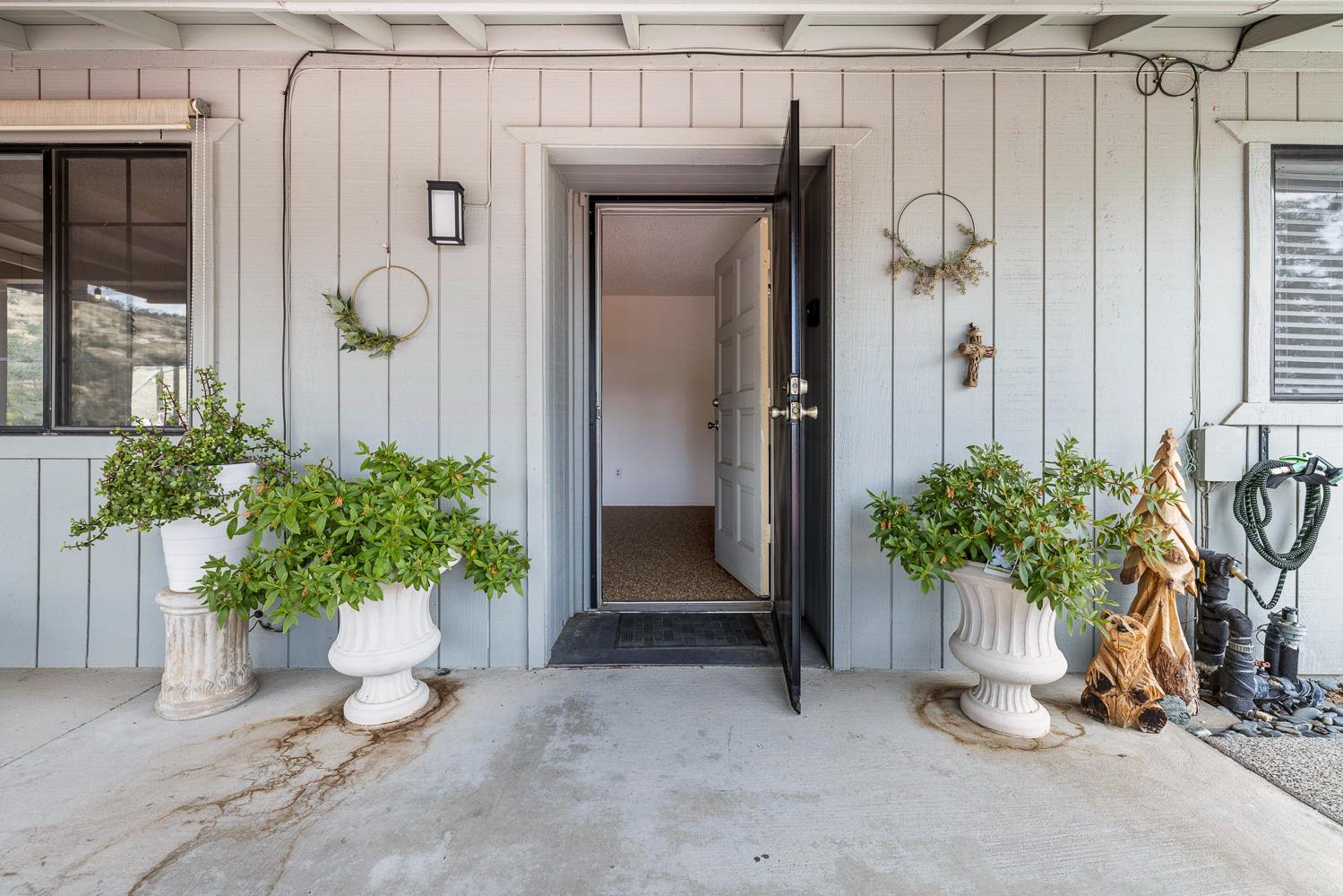 41570 Long Hollow Dr, Coarsegold, CA 93614