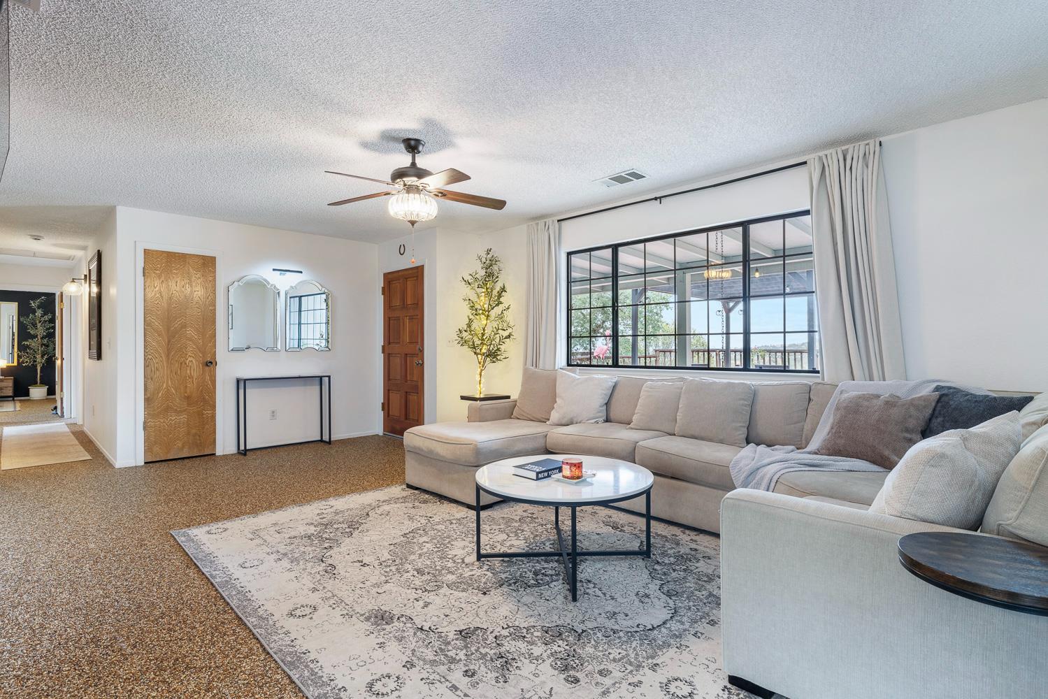 41570 Long Hollow Dr, Coarsegold, CA 93614