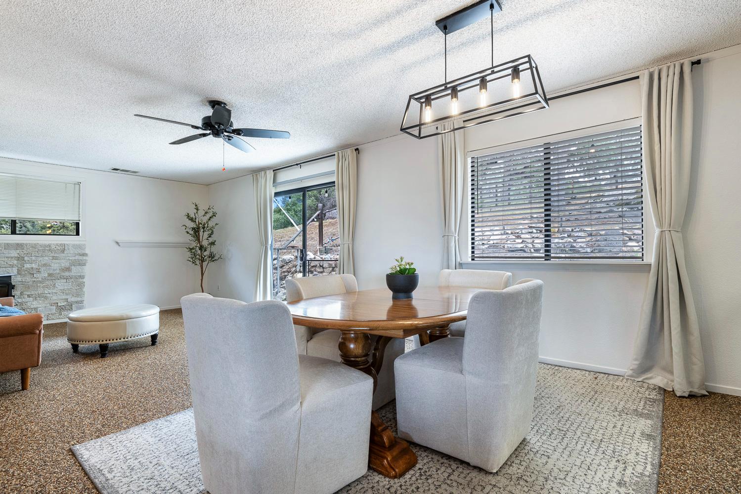41570 Long Hollow Dr, Coarsegold, CA 93614