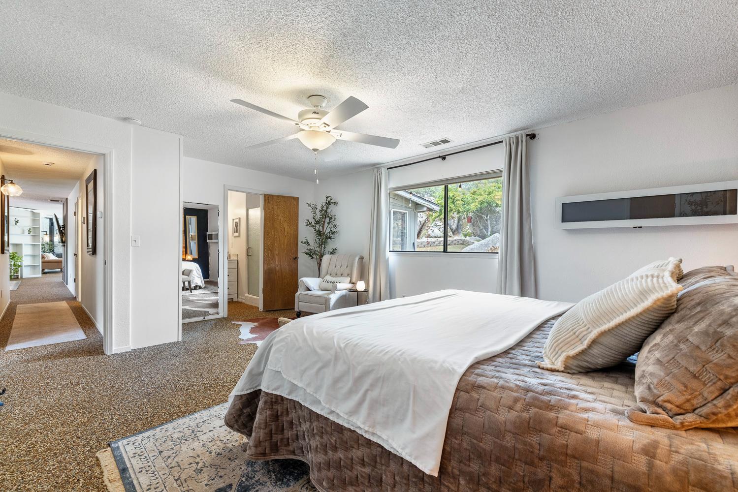 41570 Long Hollow Dr, Coarsegold, CA 93614