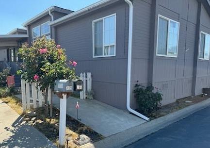 860 E Grangeville Blvd #166, Hanford, CA 93230