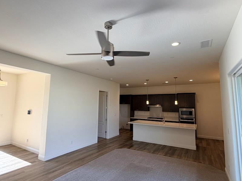 2935 21ST Ave, Kingsburg, CA 93631