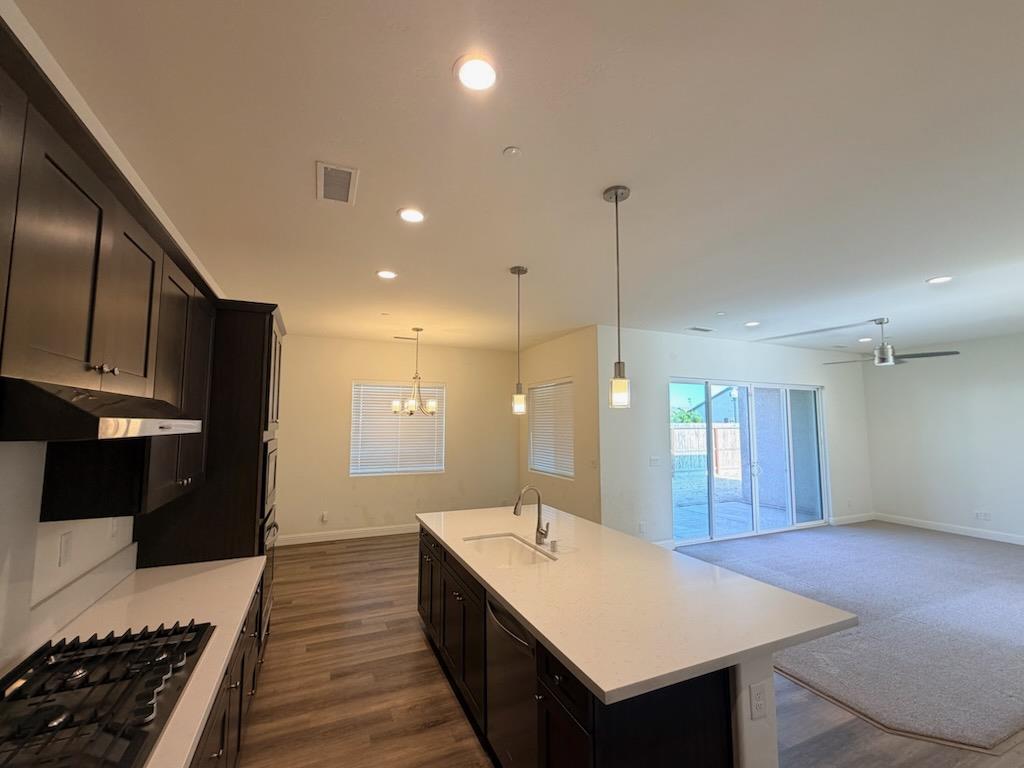 2935 21ST Ave, Kingsburg, CA 93631