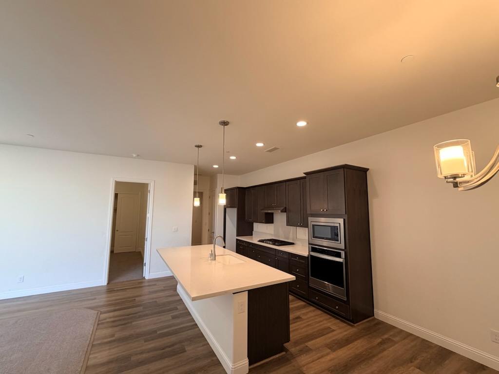 2935 21ST Ave, Kingsburg, CA 93631