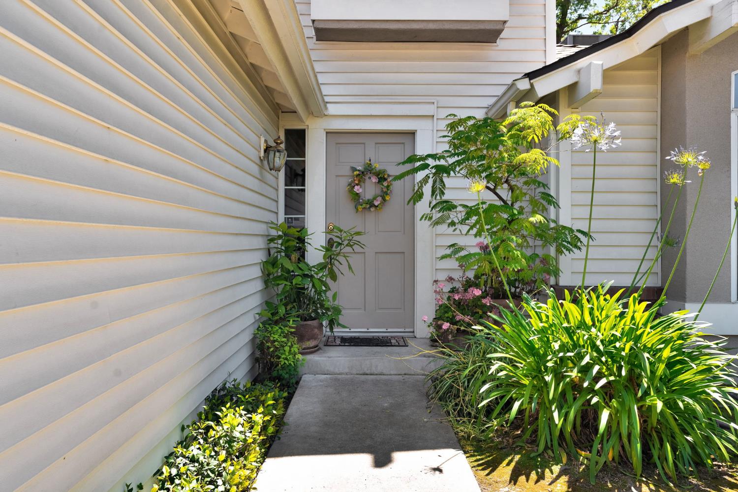 1315 E Loma Linda Ave, Fresno, CA 93720