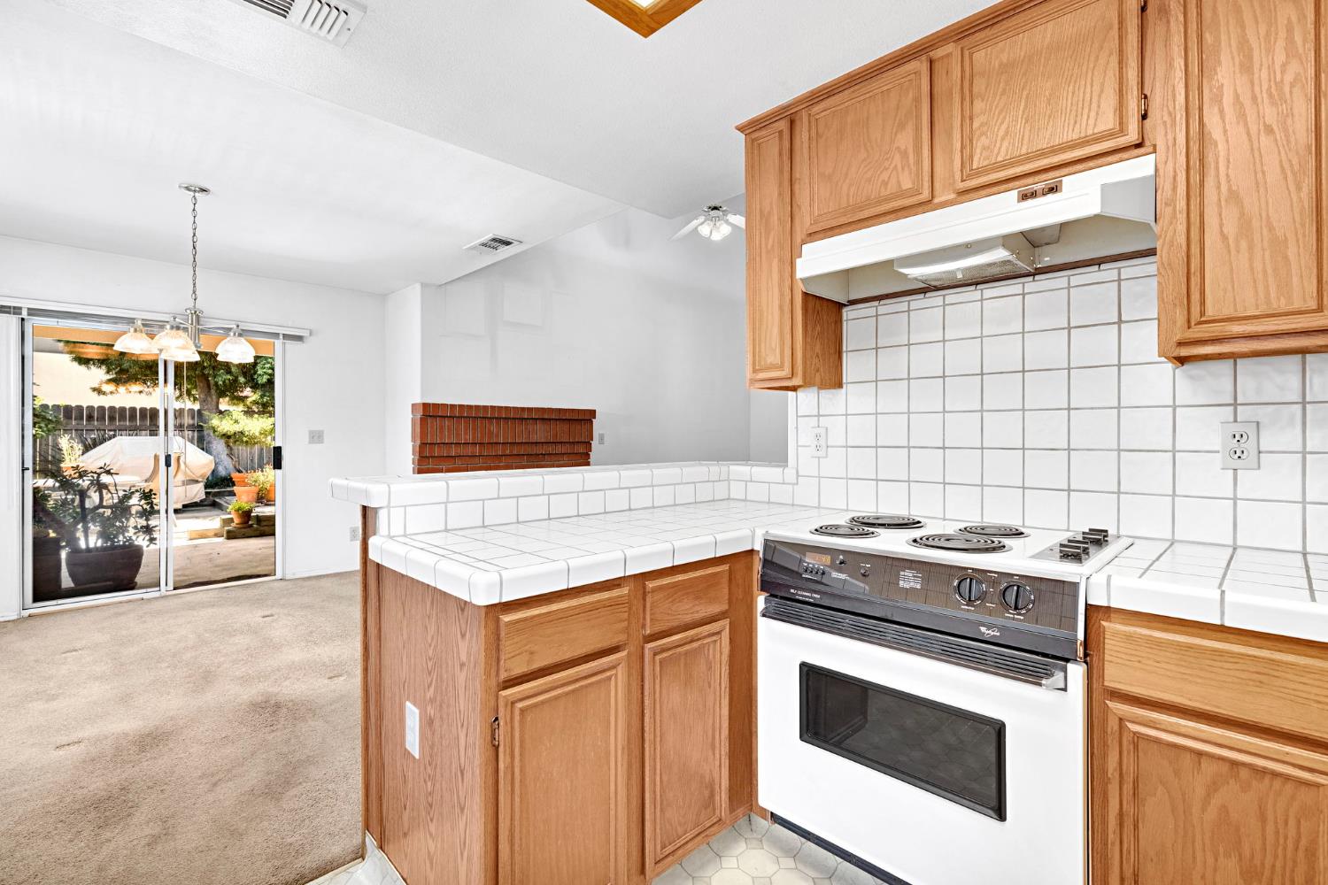 1315 E Loma Linda Ave, Fresno, CA 93720