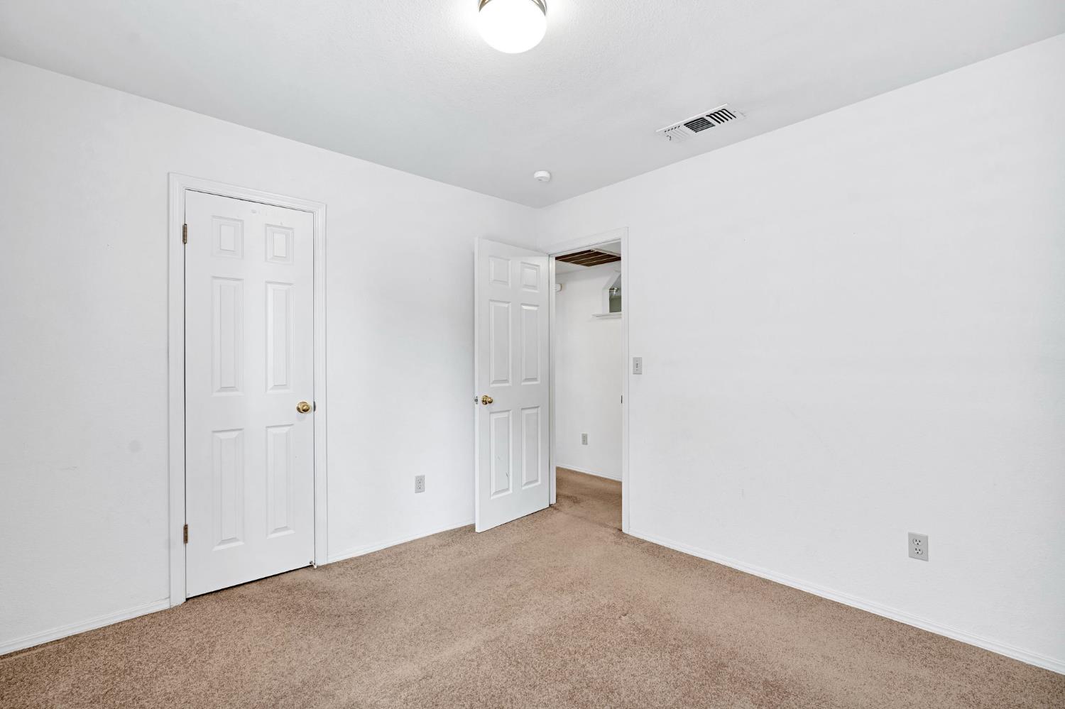 1315 E Loma Linda Ave, Fresno, CA 93720