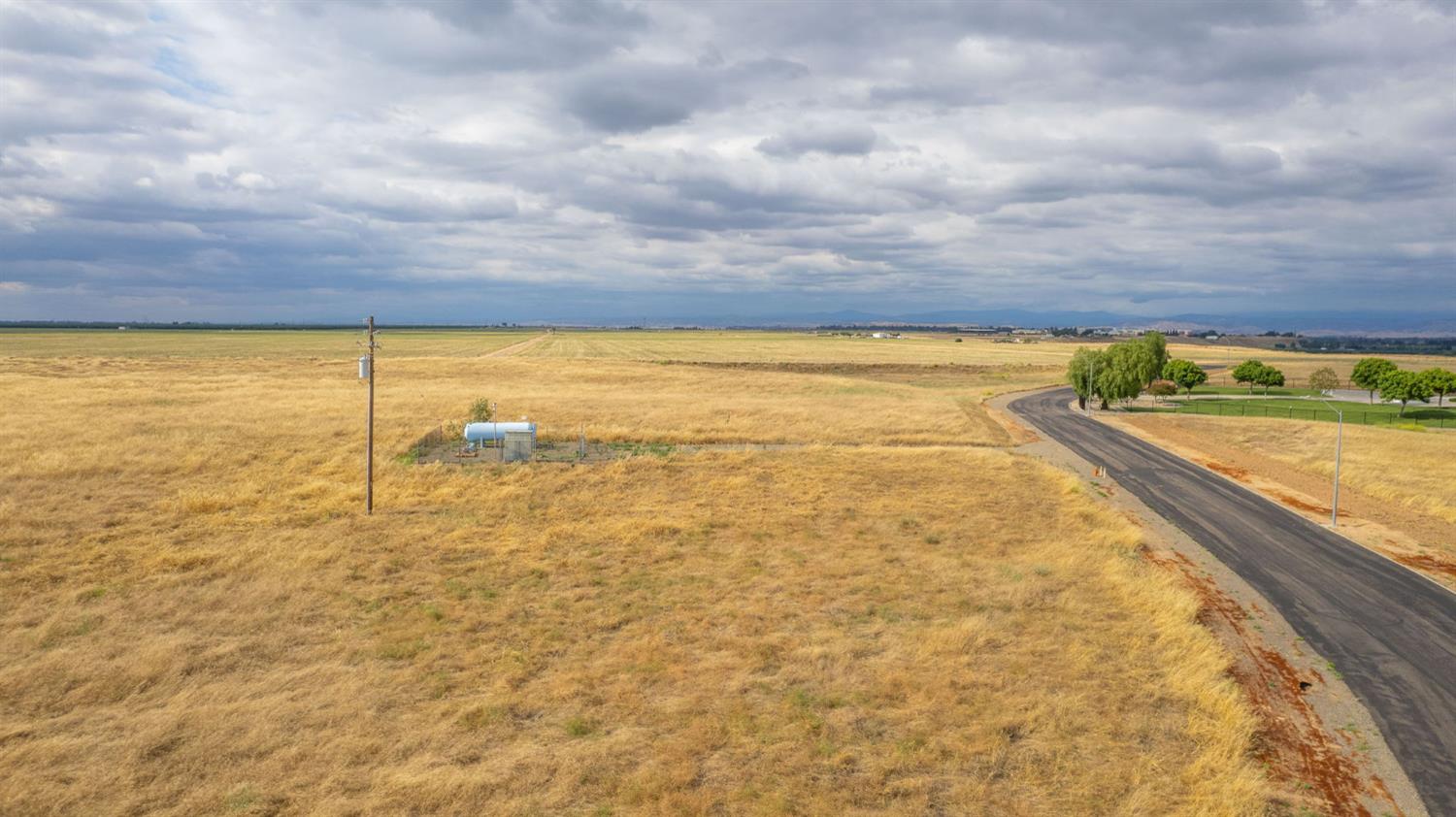 40311 River Estate Dr, Madera, CA 93636