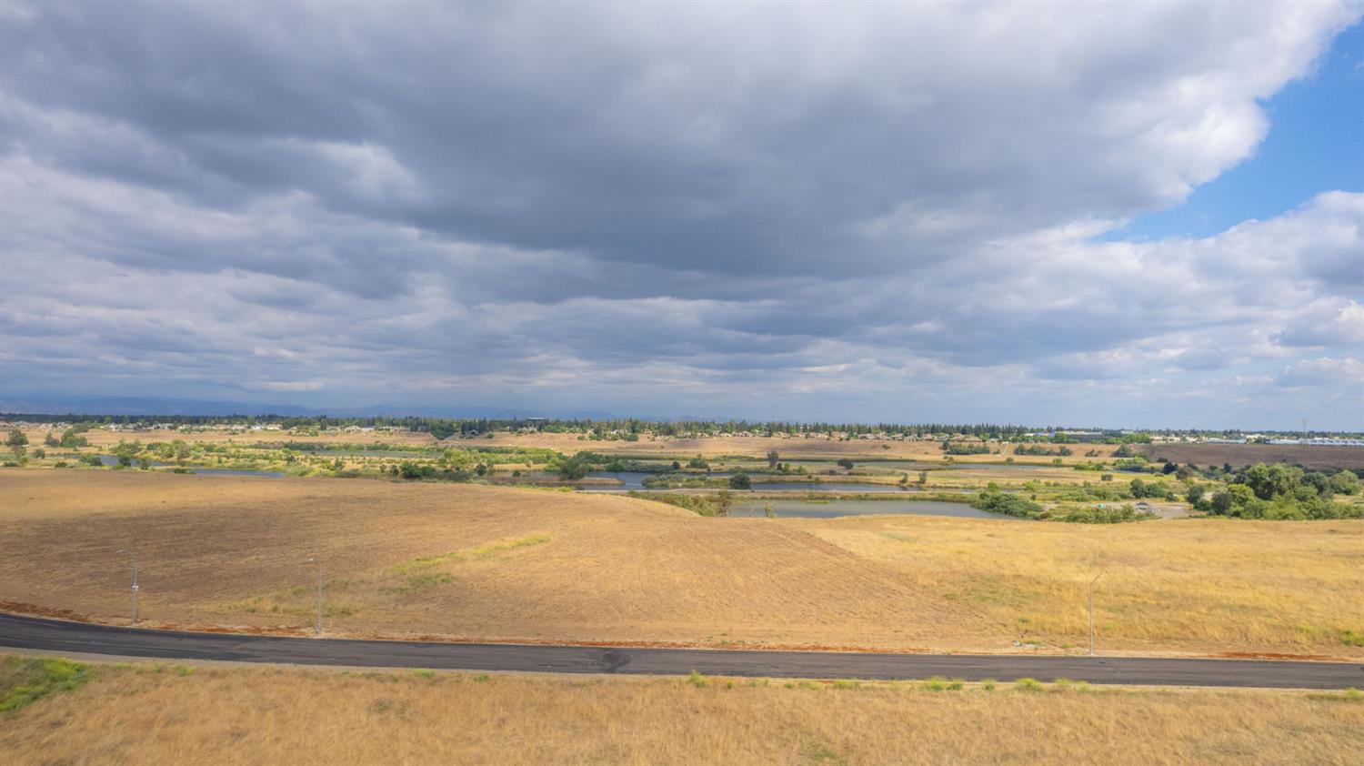 40312 River Estate Dr, Madera, CA 93636