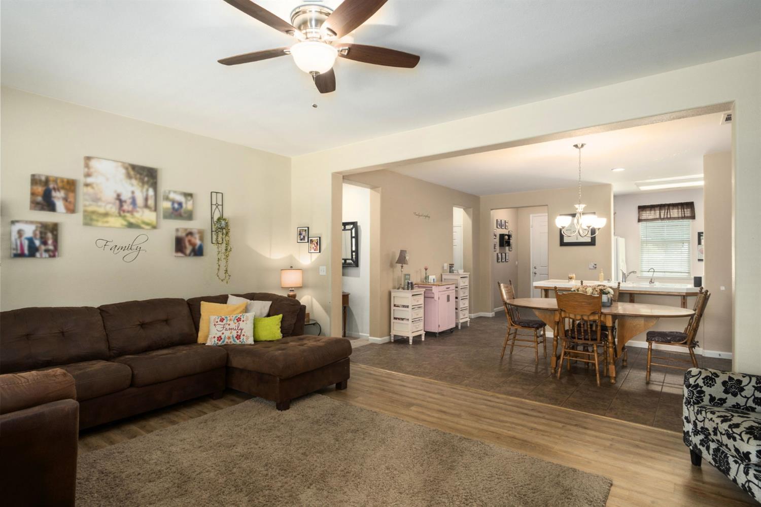 454 E Sierra Ave, Reedley, CA 93654