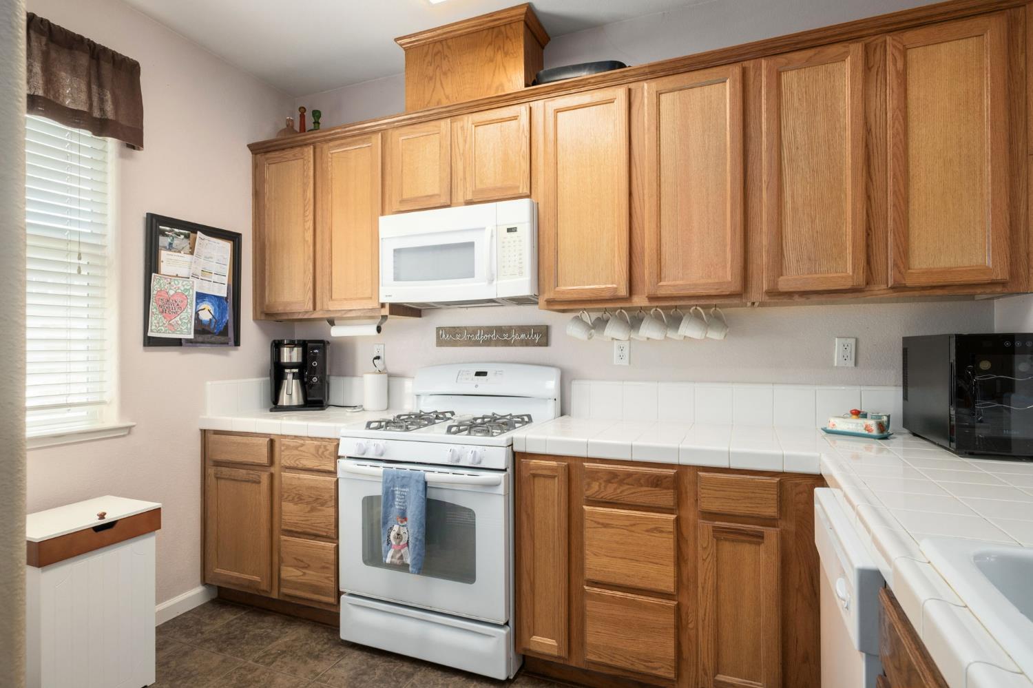454 E Sierra Ave, Reedley, CA 93654