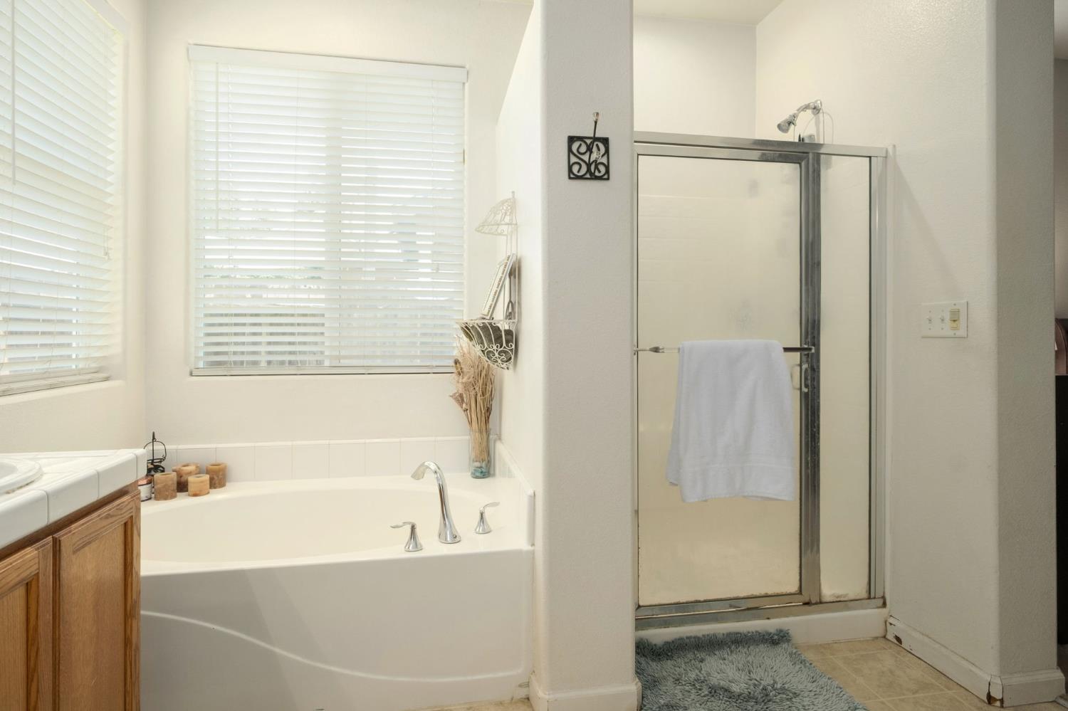 454 E Sierra Ave, Reedley, CA 93654