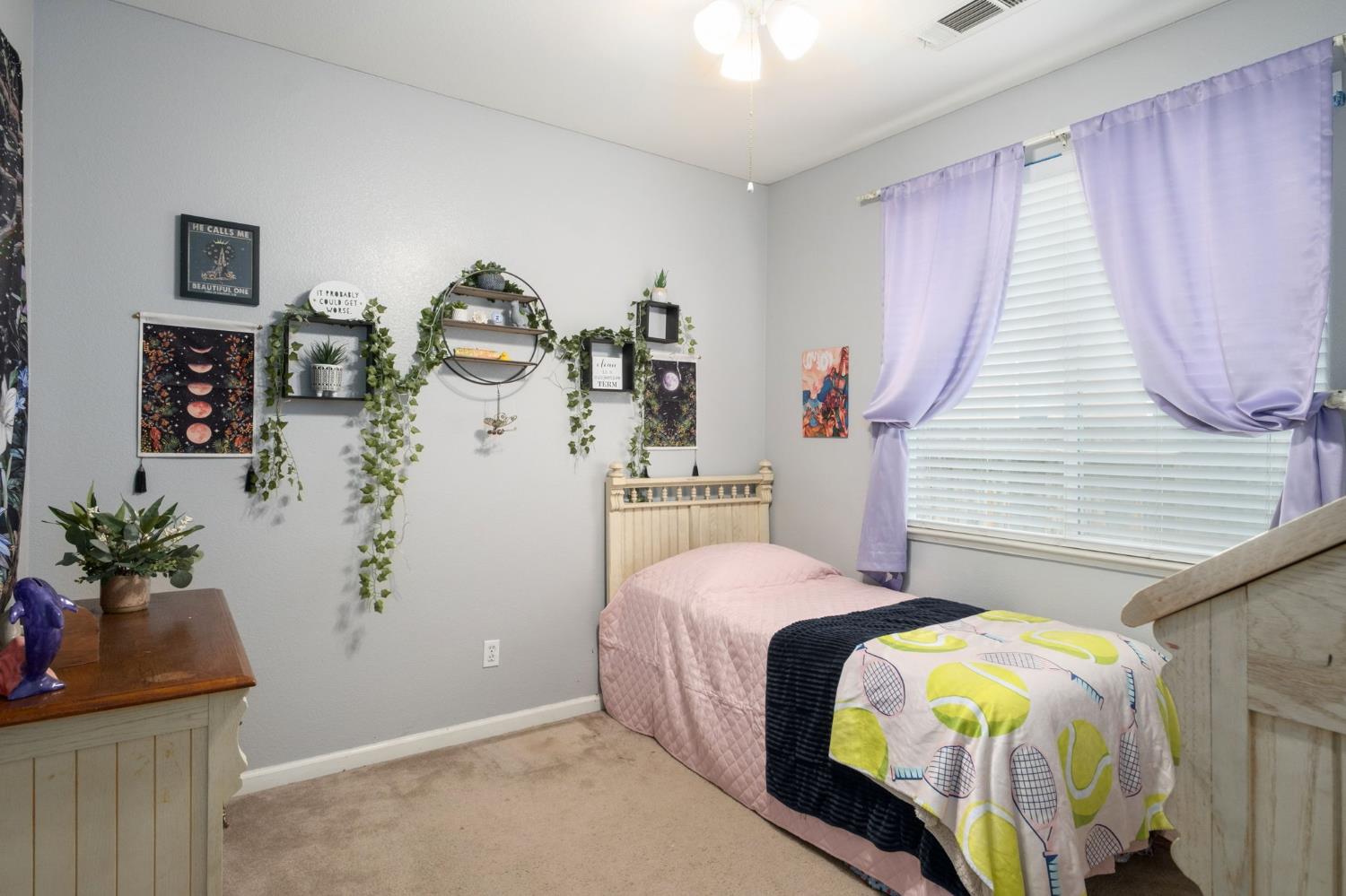 454 E Sierra Ave, Reedley, CA 93654
