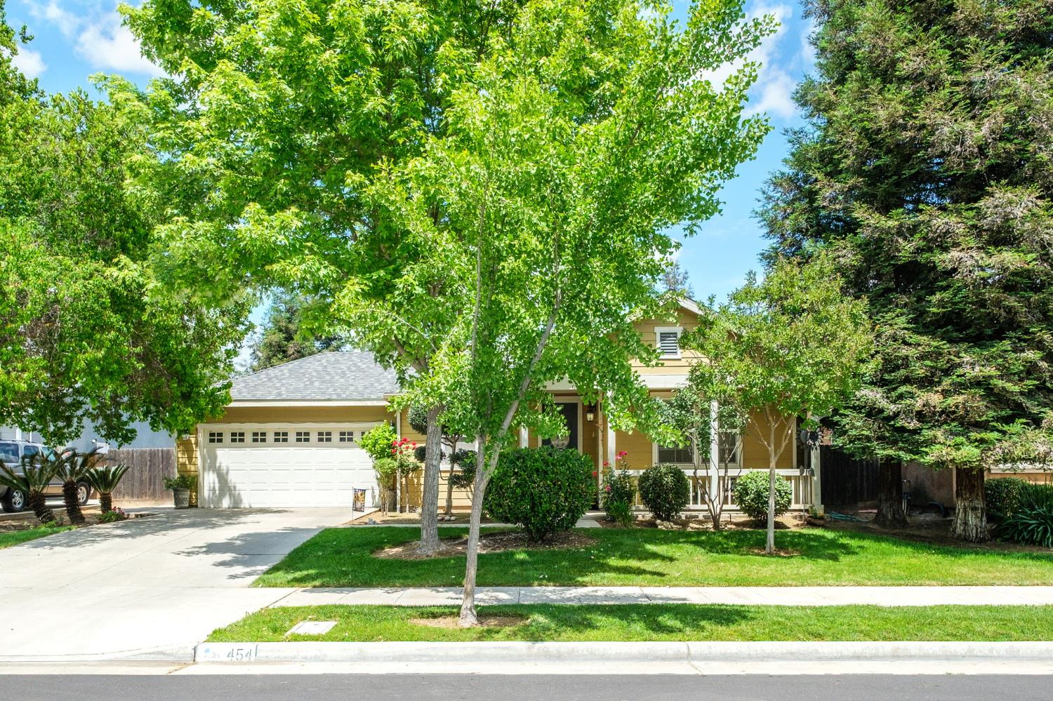 454 E Sierra Ave, Reedley, CA 93654