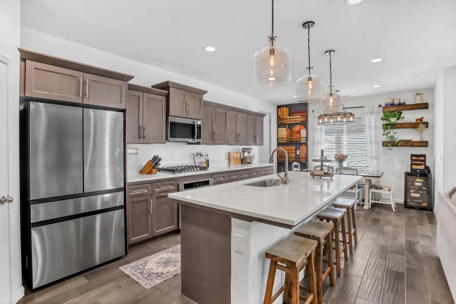 4433 Oak Knoll Rd, Madera, CA 93636