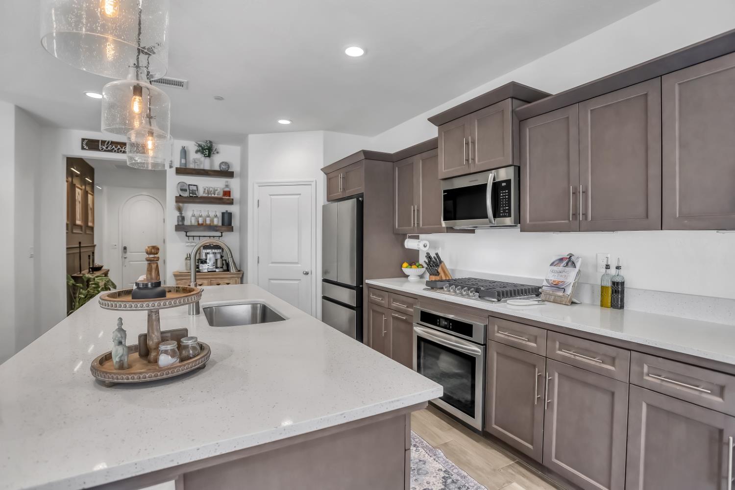 4433 Oak Knoll Rd, Madera, CA 93636
