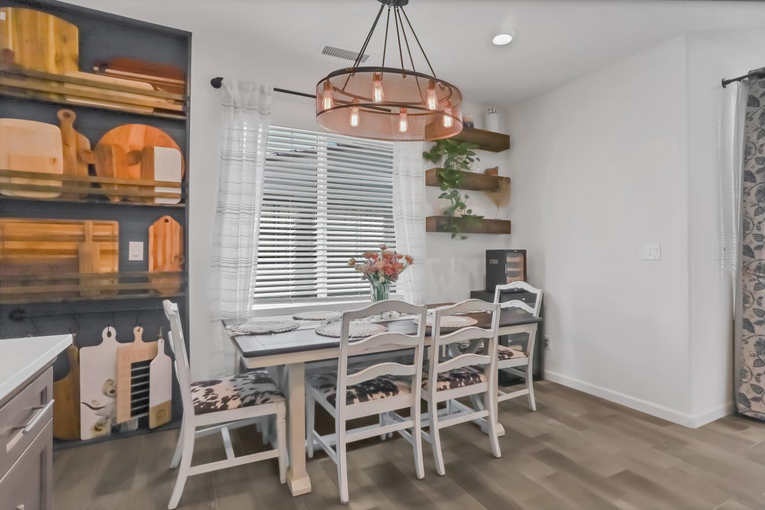 4433 Oak Knoll Rd, Madera, CA 93636