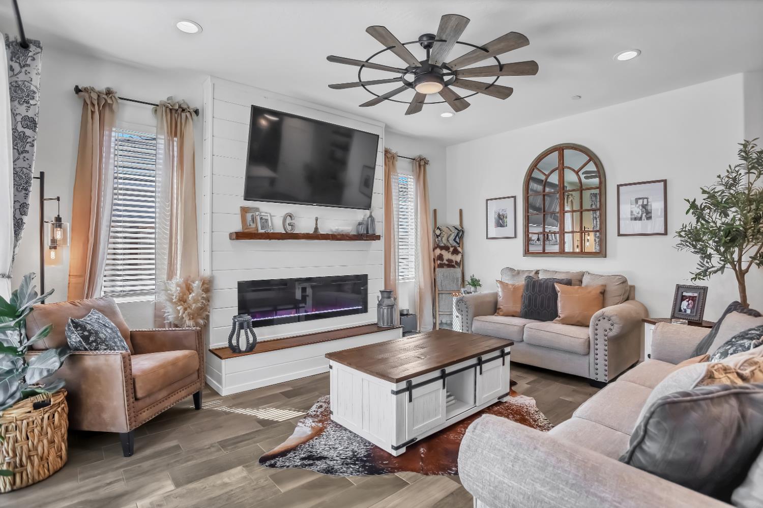 4433 Oak Knoll Rd, Madera, CA 93636