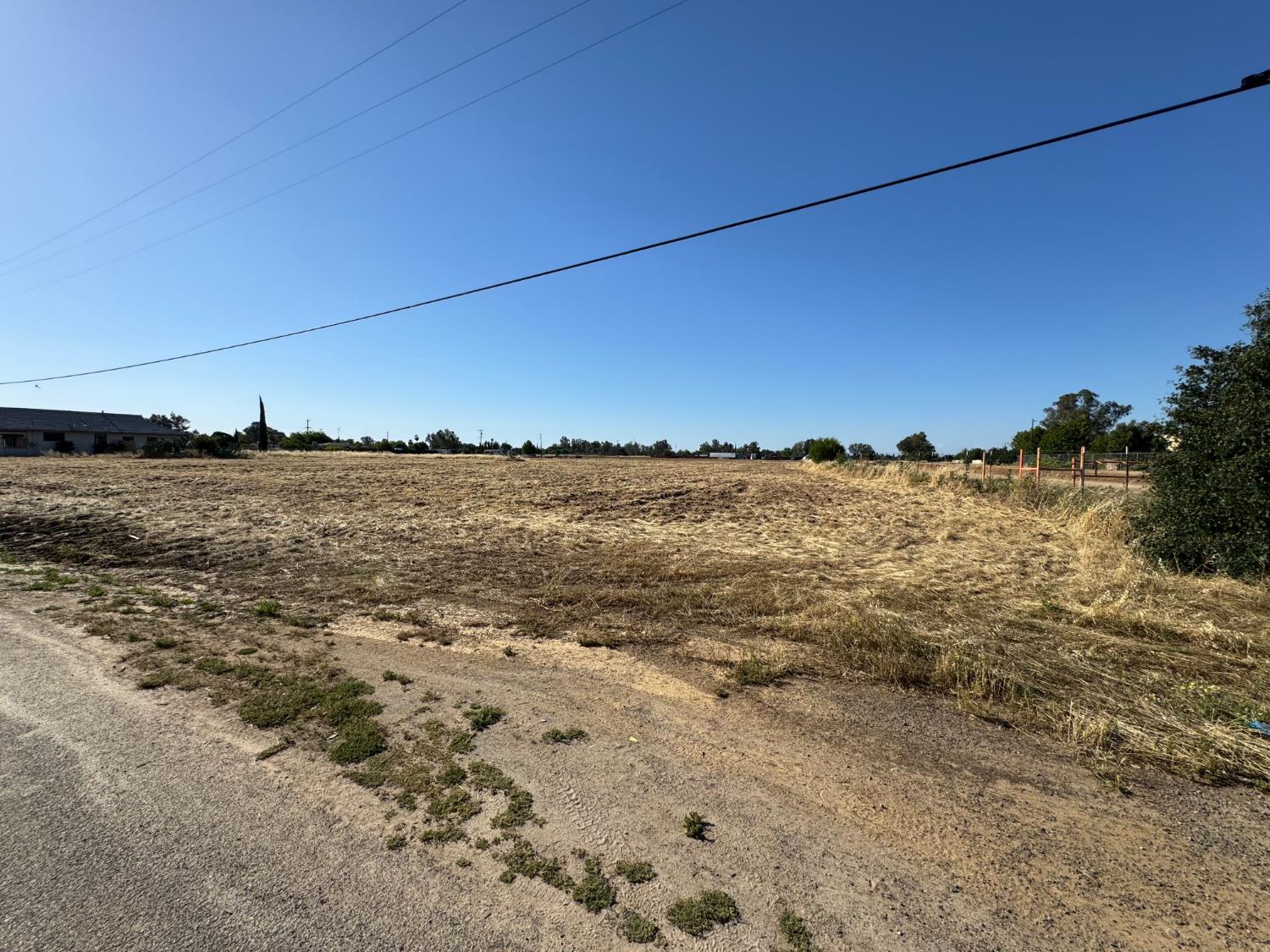 25853 W Clark St, Madera, CA 93638