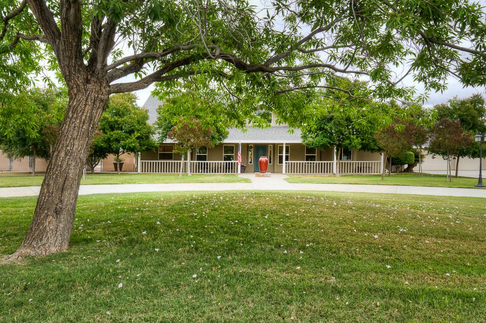 17465 Monreal Rd, Madera, CA 93636