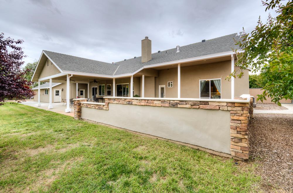 17465 Monreal Rd, Madera, CA 93636