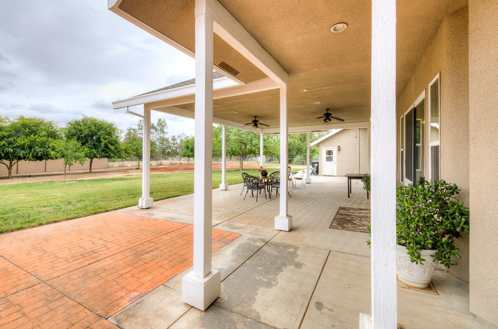 17465 Monreal Rd, Madera, CA 93636